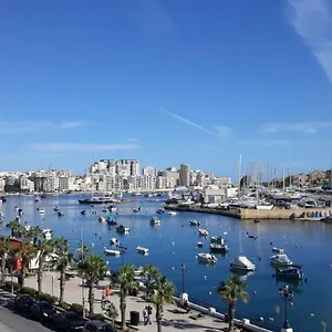 Shore Bridge Gzira